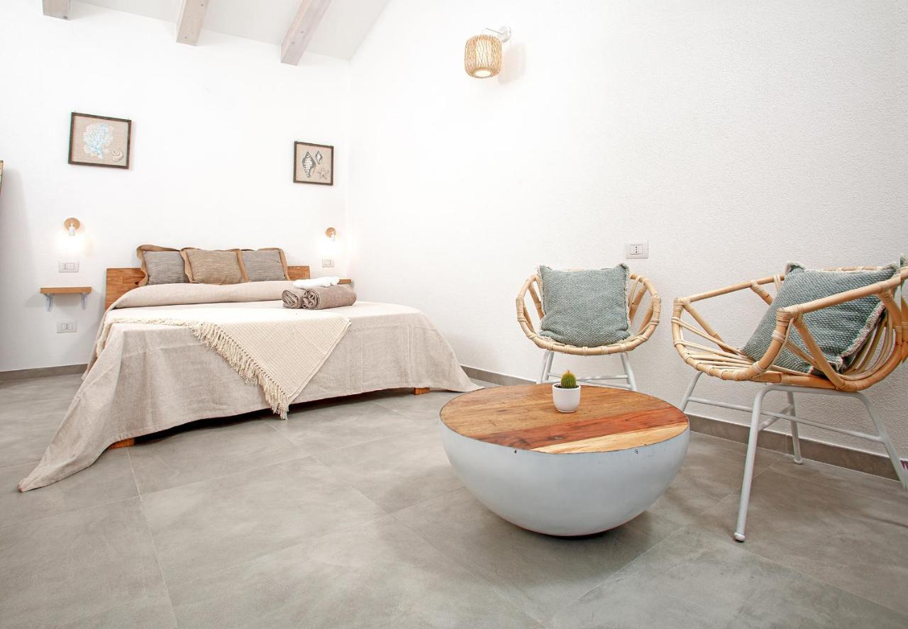 La Casa Di Memmi Suites & Rooms سانتا تيريزا غالّورا المظهر الخارجي الصورة